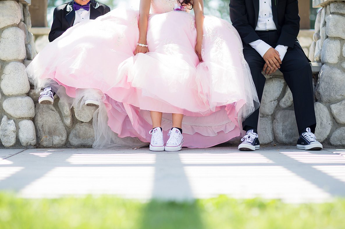 Image of kids at a Quinceañera